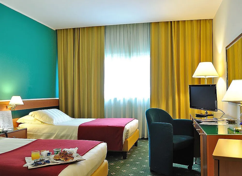 ****  Bv Hotel Oly Рим Италия