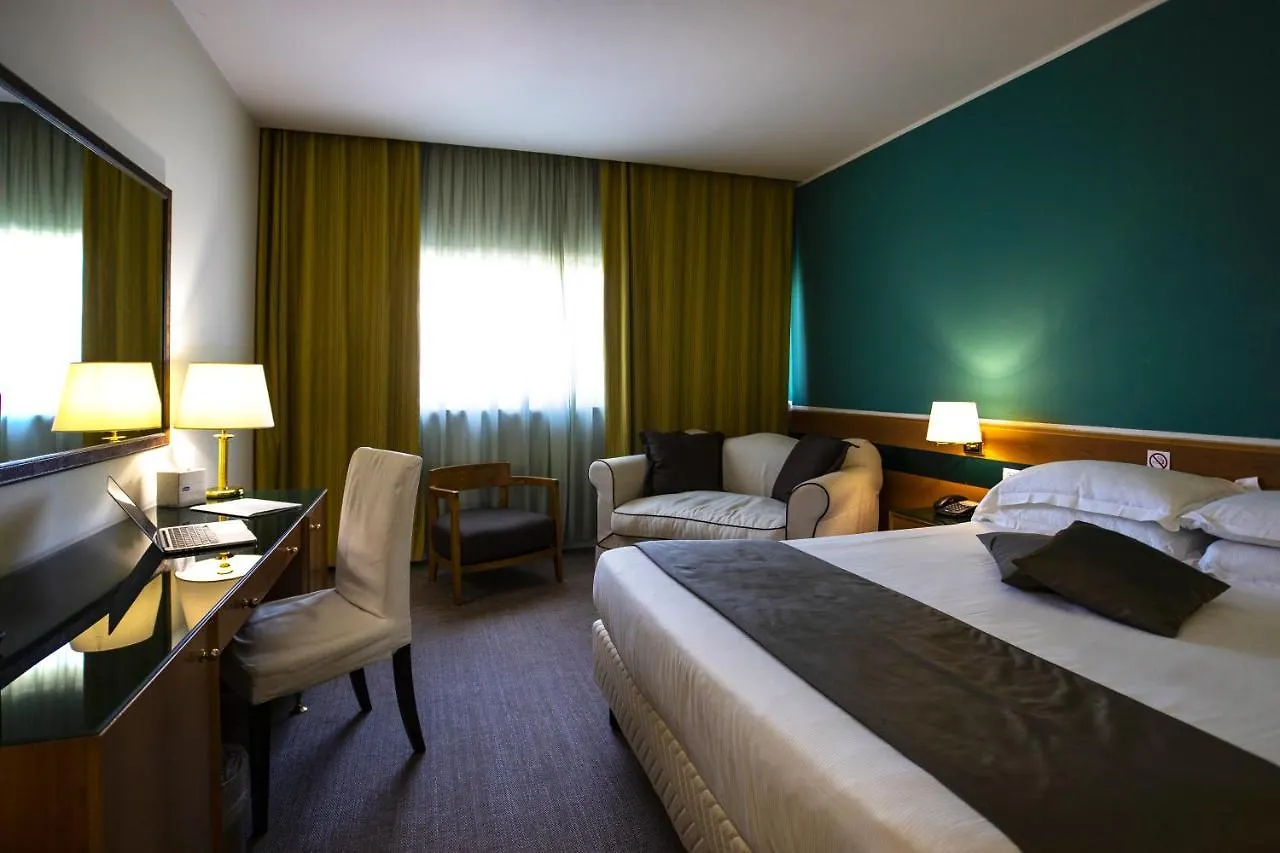 Bv Hotel Oly Рим